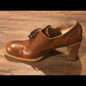 Brown stylish Nembro shoes